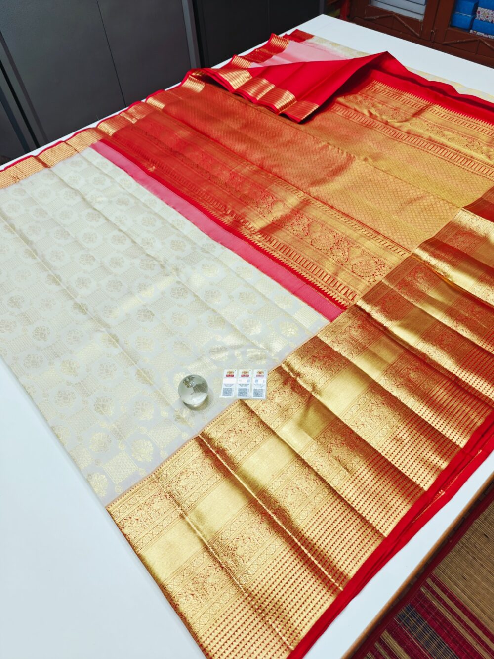 Kanchipuram Pattu Saree - Image 2