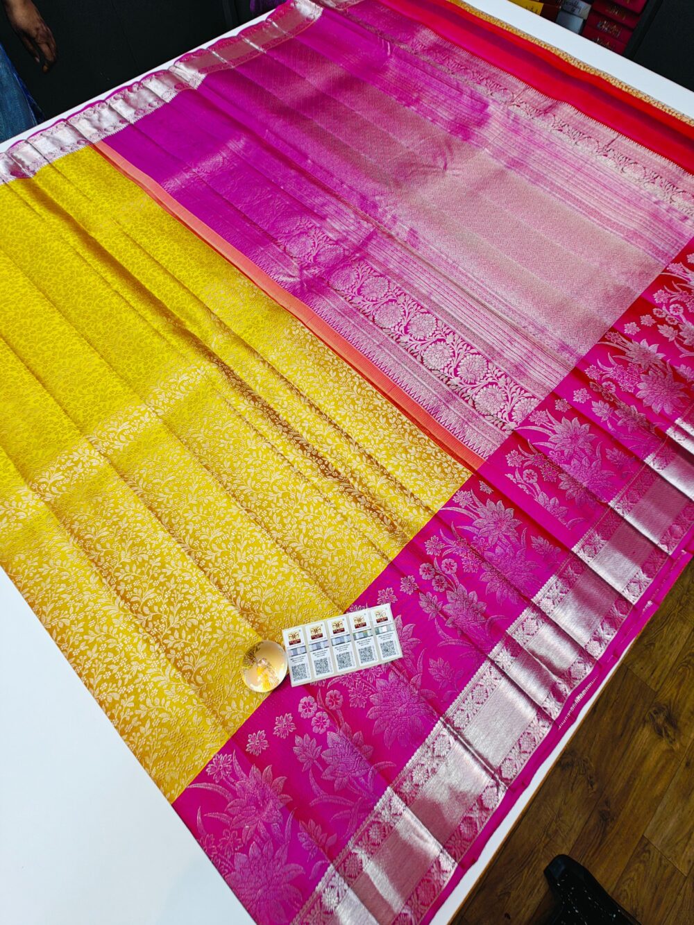 Kanchipuram Pattu Saree - Image 2